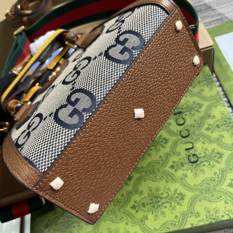Gvc*1 tote bags